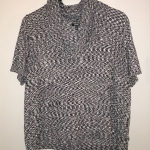 AMAZING COMFORTABLE SWEATER